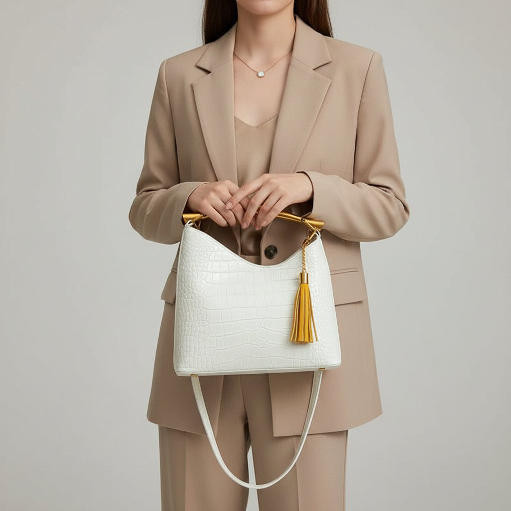 Bolsa Feminina com Textura Croco e Alça Dourada – Elegante e Premium