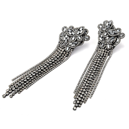 Brinco Feminino Longo com Strass