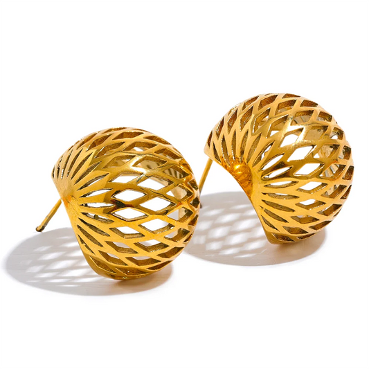 Brinco Feminino Folheado a Ouro em Design Vazado Moderno