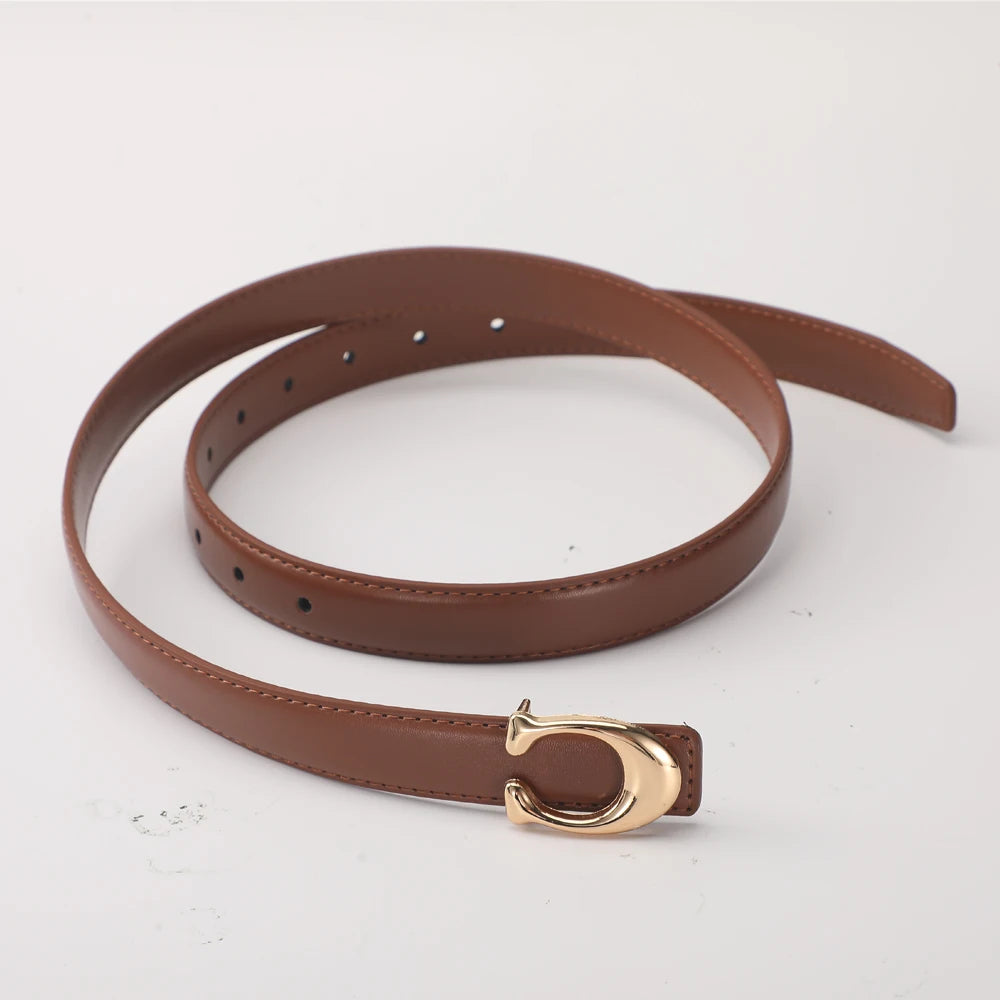 Cinto Feminino de Couro com Fivela Dourada em C