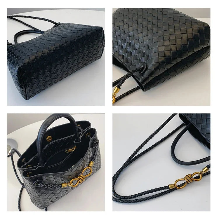 Bolsa Feminina Trançada com Alça de Mão e Detalhe Dourado