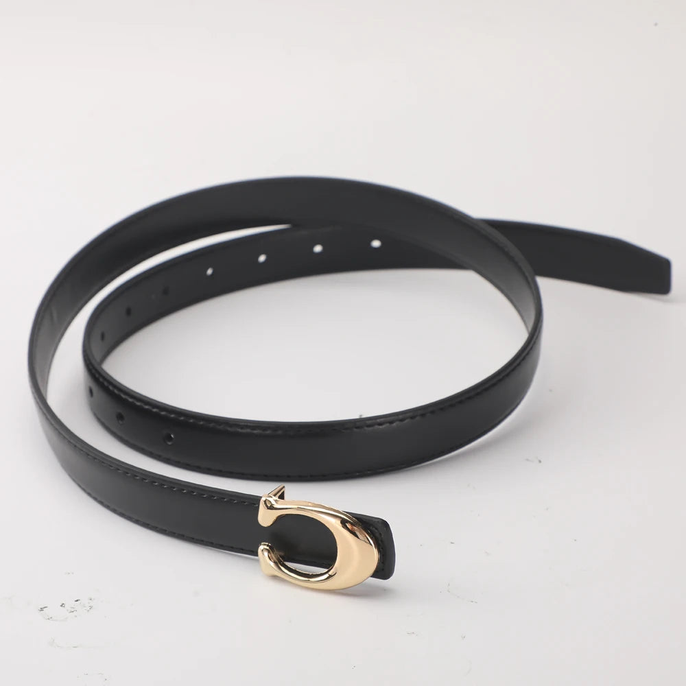 Cinto Feminino de Couro com Fivela Dourada em C