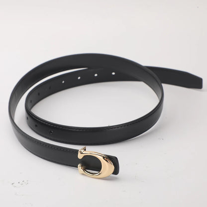 Cinto Feminino de Couro com Fivela Dourada em C