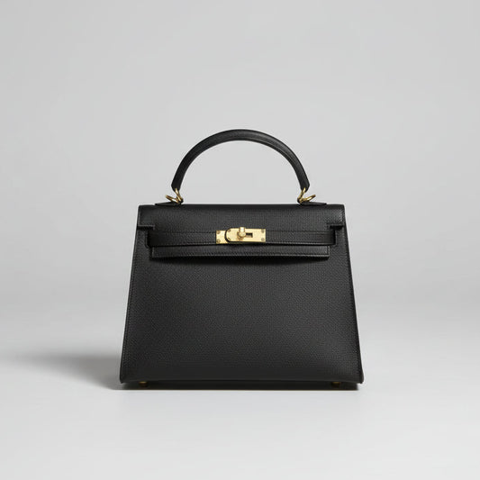 Bolsa Feminina de Couro Estruturada com Alça de Mão e Transversal