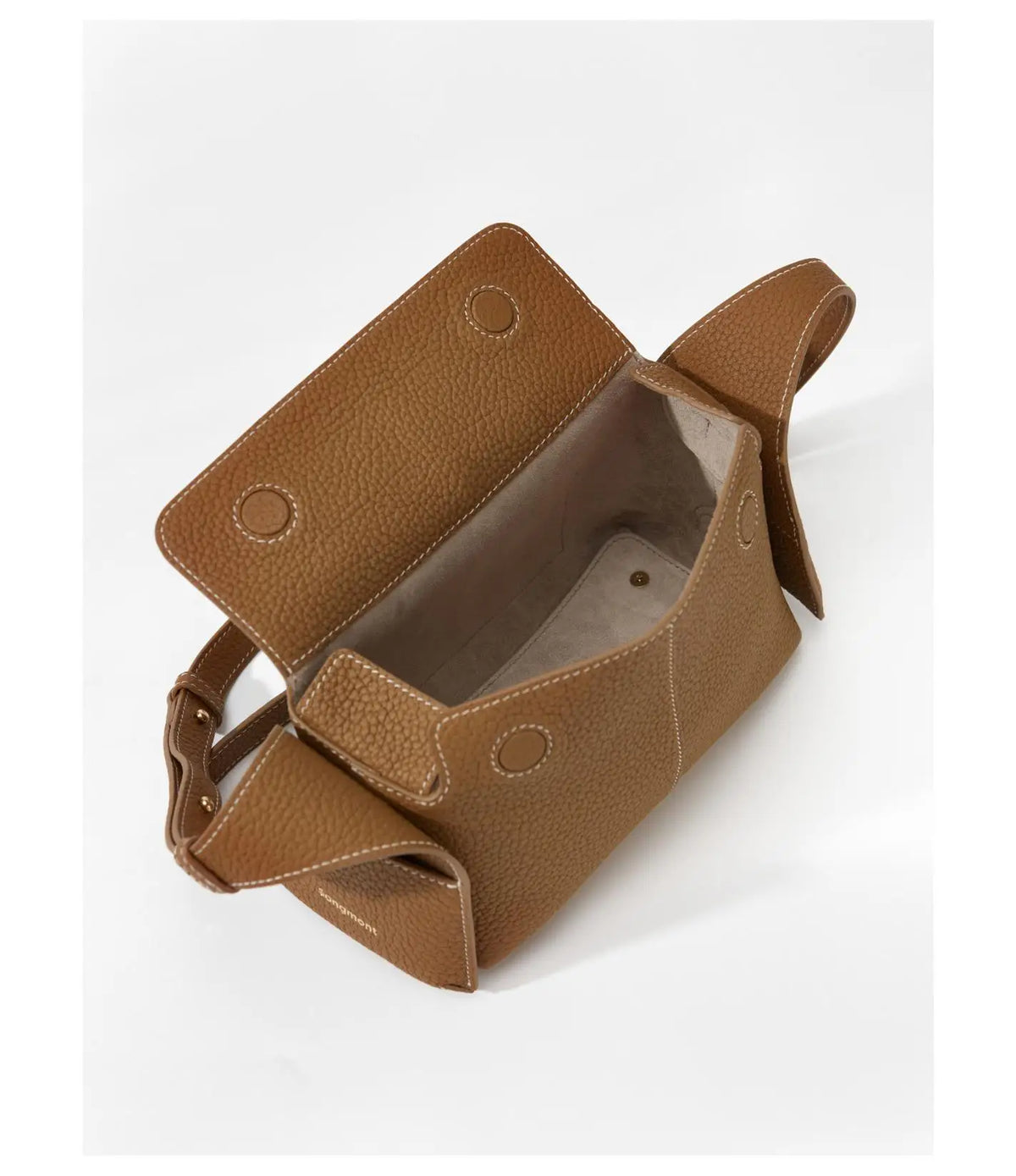 Bolsa Feminina Pequena em Couro Taupe – Estilo Oriental Sofisticado